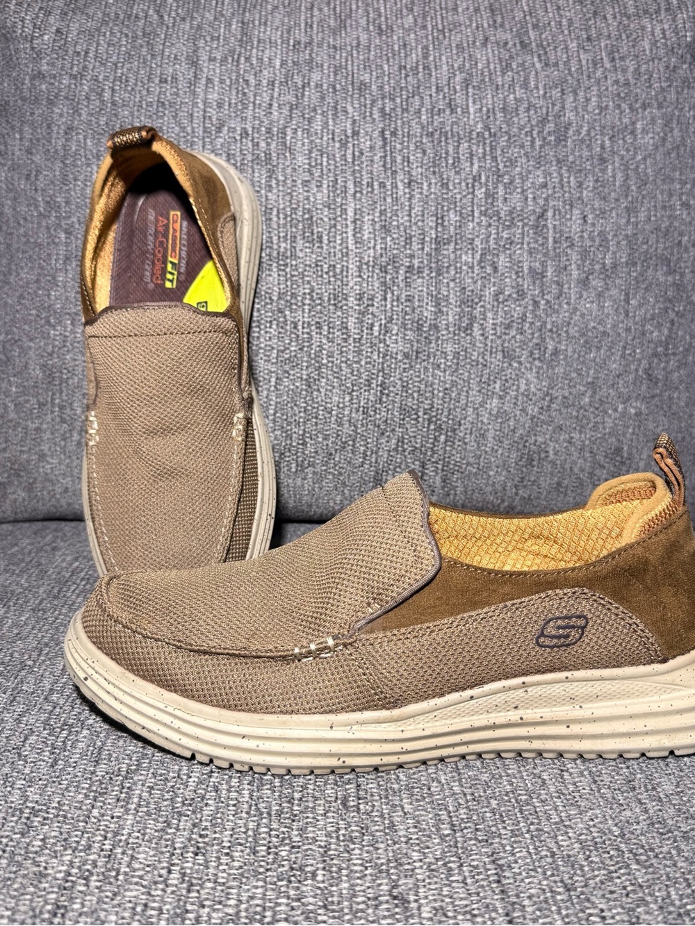 Skechers Men's Proven Renco loafers Classic Fit Memory Foam Slip On Shoes Size 9